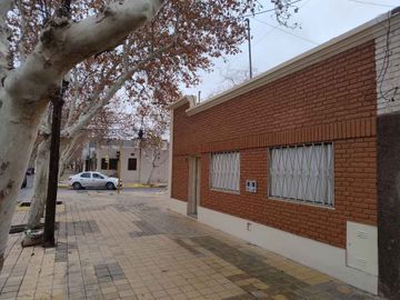 Venta de Local céntrico de 60 m2, en Capital