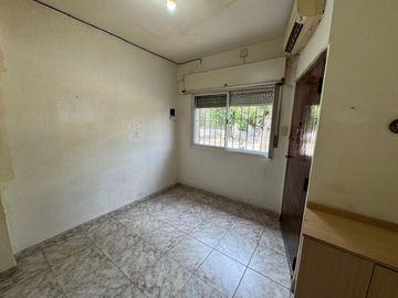 GALPON EN VENTA MAS 2 DEPTOS 2 AMB ISIDRO CASANOVA