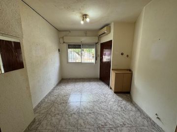 GALPON EN VENTA MAS 2 DEPTOS 2 AMB ISIDRO CASANOVA