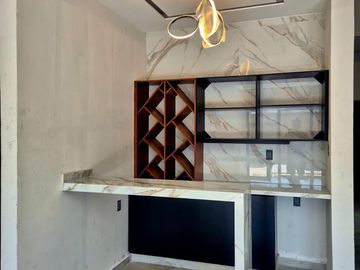 Casa con Alberca en Venta en Fracc. Las Palmas. Medellin de Bravo.  Antes del Puente.