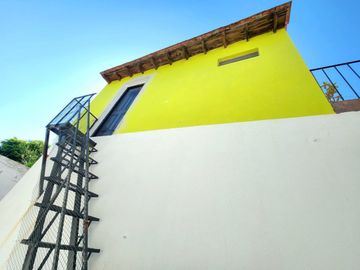 CASA PH PB FRENTE 4 DORM 8 AMB GRAN PATIO SAAVEDRA