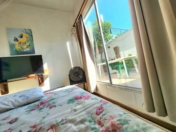CASA PH PB FRENTE 4 DORM 8 AMB GRAN PATIO SAAVEDRA