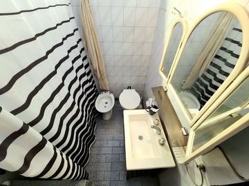 CASA PH PB FRENTE 4 DORM 8 AMB GRAN PATIO SAAVEDRA