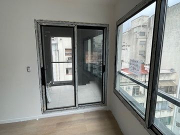 Venta departamento tres ambientes caballito