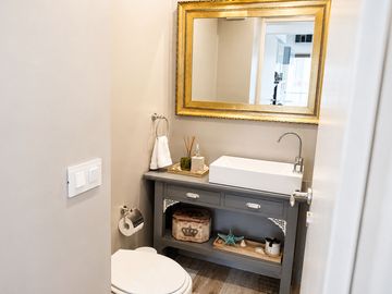VENTA PISO 4 AMBIENTES AMOBLADO, LAS CAÑITAS