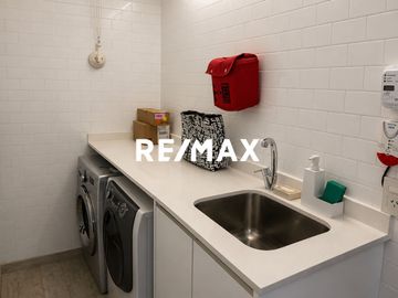 VENTA PISO 4 AMBIENTES AMOBLADO, LAS CAÑITAS