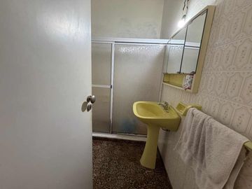 Venta Casa 5 ambientes en Vicente Lopez cochera