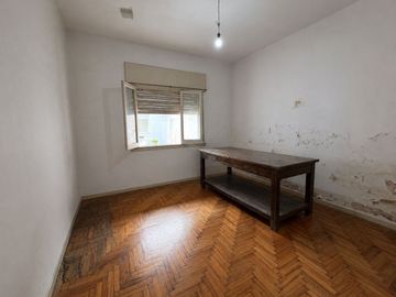 Venta Casa 5 ambientes en Vicente Lopez cochera