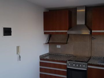 VENTA 2 AMBIENTES CON BALCON TERRAZA EN FLORESTA