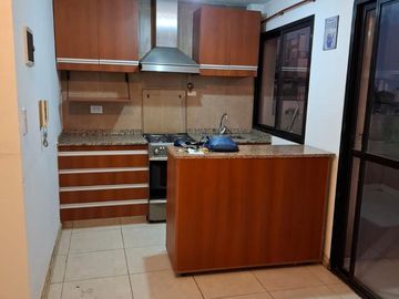 VENTA 2 AMBIENTES CON BALCON TERRAZA EN FLORESTA