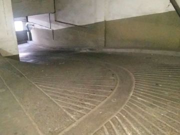 VENTA COCHERA CUBIERTA EN MICROCENTRO