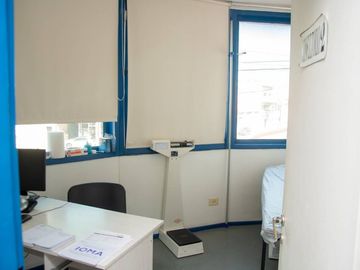 Avellaneda - Edificio/Centro médico ambulatorio