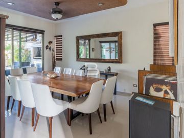 CASA EN VENTA CON ALBERCA EN CANCÚN