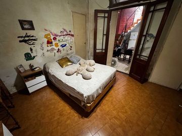 VENTA CASA 4 AMBIENTES EN VELEZ SARSFIELD TERRAZA