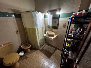 VENTA CASA 4 AMBIENTES EN VELEZ SARSFIELD TERRAZA