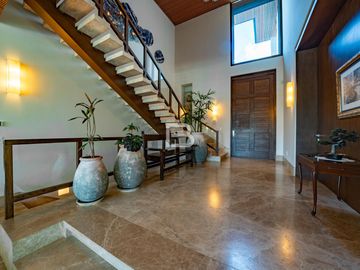 EXCLUSIVA RESIDENCIA EN VENTA EN CANALES PUERTO CANCUN