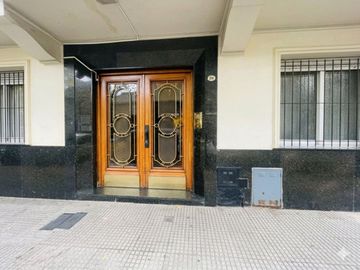 VENTA PH 2 AMBIENTES CON PATIO EN PB APTO CREDITO