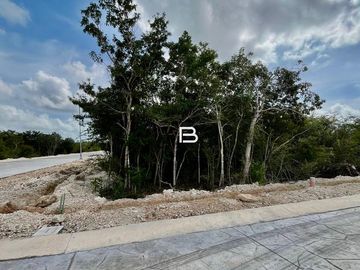 PRECIO DE OPORTUNIDAD Terreno Esquinado en Venta en Residencial Lausana Cancún