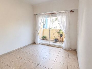 VENTA DEPARTAMENTO 2 AMBIENTES PATIO Y LAVADERO