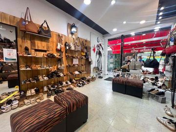 VENTA DE LOCAL EN NUÑEZ MAS DEPARTAMENTO