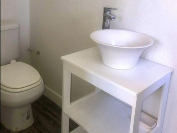 VENTA CASA 5 AMBIENTES PUERTOS DEL LAGO