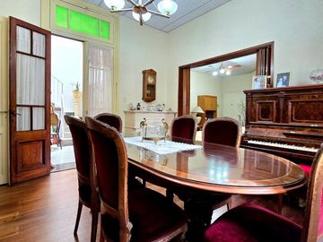CASA VENTA 3 AMBIENTES MAS DEPENDECIA COCHERA