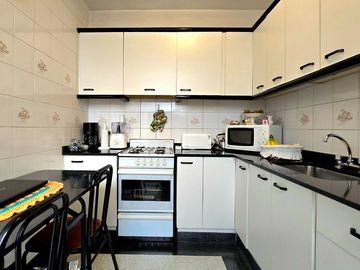 CASA VENTA 3 AMBIENTES MAS DEPENDECIA COCHERA