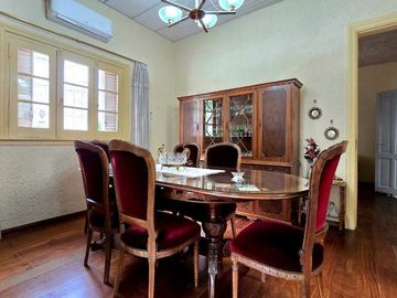 CASA VENTA 3 AMBIENTES MAS DEPENDECIA COCHERA