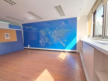 OFICINA 141 METROS FRENTE A NUEVO