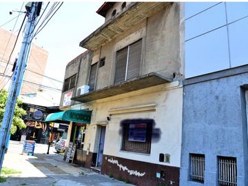 CASA 5 AMBIENTES COCHERA LOCAL AVELLANEDA