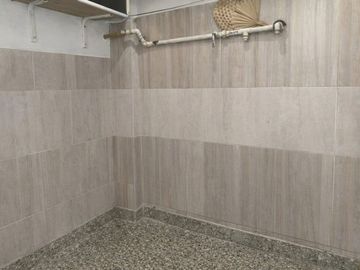 VENTA CASA 4 AMBIENTES MULTIFAMILIAR COCHERA