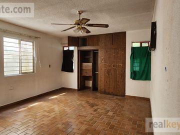 Casa en Venta en Las Torres, Monterrey, Nuevo León