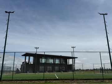 VENTA LOTE  FUNES LAKES FRENTE SUR - OPORTUNIDAD!!