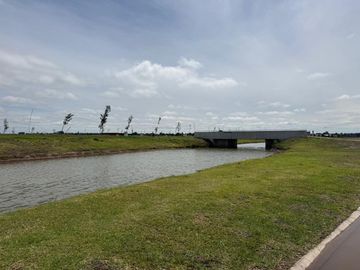 VENTA LOTE  FUNES LAKES FRENTE SUR - OPORTUNIDAD!!