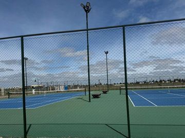 VENTA LOTE  FUNES LAKES FRENTE SUR - OPORTUNIDAD!!