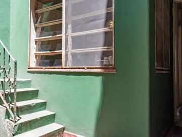 CASA 3 DORMI CON PATIO Y QUINCHO EN VENTA ABASTO