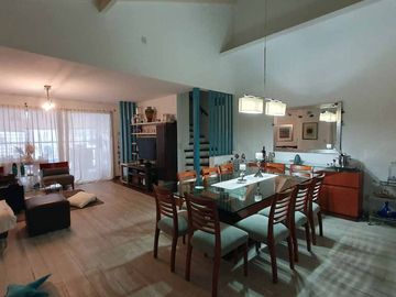 Casa 3 dormitorios en venta . Pileta. Alberdi río.