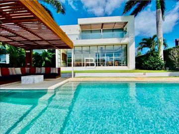 Casa En Venta en Puerto Cancún Los Canales