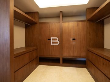 CASA EN VENTA EN LA MARINA PUERTO CANCÚN
