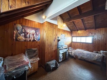 Venta casa 4 ambientes Villa Raffo pileta y jardín
