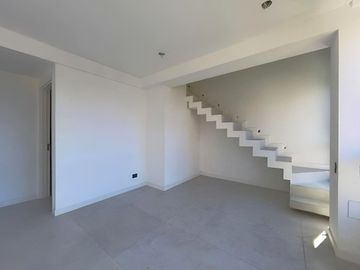 INCREIBLE DUPLEX 5 AMBIENTES - PILETA PROPIA!