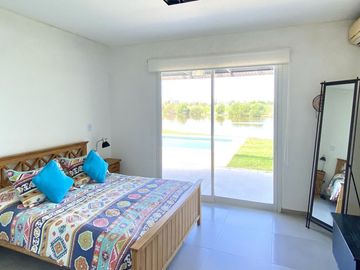 Venta Casa 1 Planta 5 Amb. Pileta a Laguna Cantón