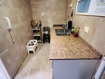 VENTA DEPTO 2 AMB CON BALCÓN Y PATIO  EXCELENTE