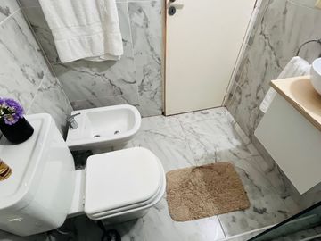 VENTA DEPTO 2 AMB CON BALCÓN Y PATIO  EXCELENTE