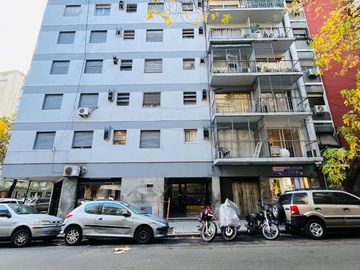 VENTA DEPTO 2 AMB CON BALCÓN Y PATIO  EXCELENTE