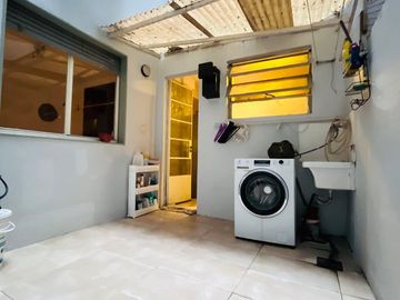 VENTA DEPTO 2 AMB CON BALCÓN Y PATIO  EXCELENTE