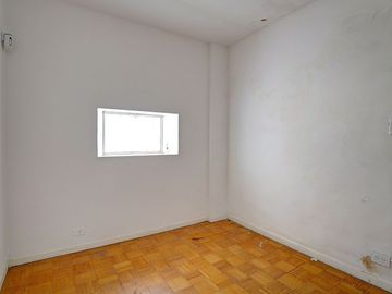 Venta dos ambientes en Retiro con Balcón