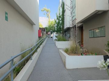 4 PISOS TOWN HOUSE PENAÑOLEN EXCELENTE ESTADO
