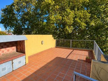 VENTA CASA VILLA DEVOTO 3 AMB C/COCHERA Y TERRAZA