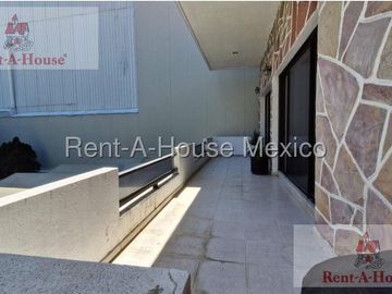 Casa en Venta en Rinconada de Tarango 26-2573.